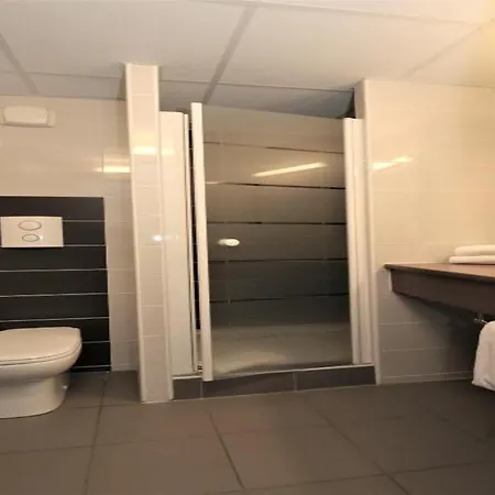 Отель Ekho Hotel Grenoble Nord Saint Egreve 2*