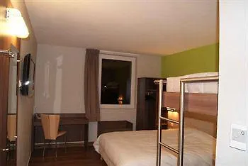 Отель Ekho Hotel Grenoble Nord Saint Egreve 2*