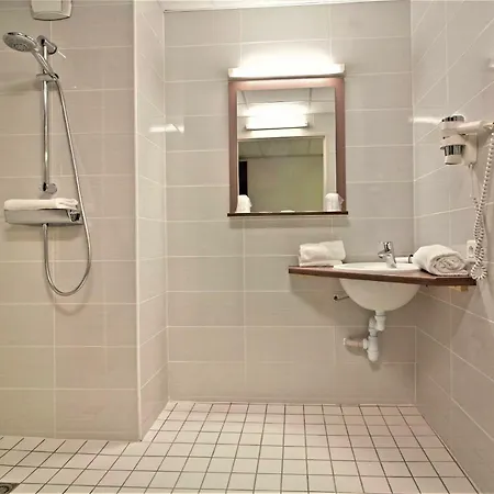 Ekho Hotel Grenoble Nord Saint Egreve Отель 2*